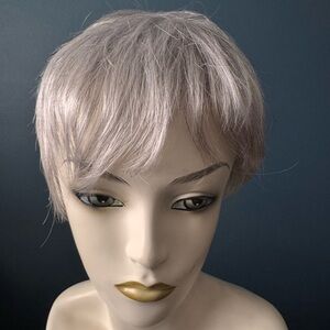 Stylish Silver Women's Wig R56/60 Silver Mist